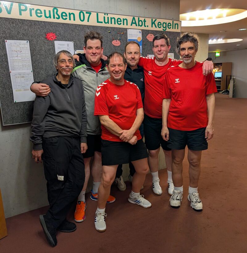 Die erste Herrenmannschaft des SV Preußen 07 Kegeln am letzten Spieltag der Westfalenliga-Saison 2025/26